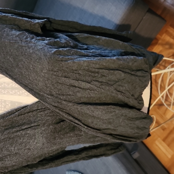 High Low Long Sleeve Sz L - Picture 2 of 5